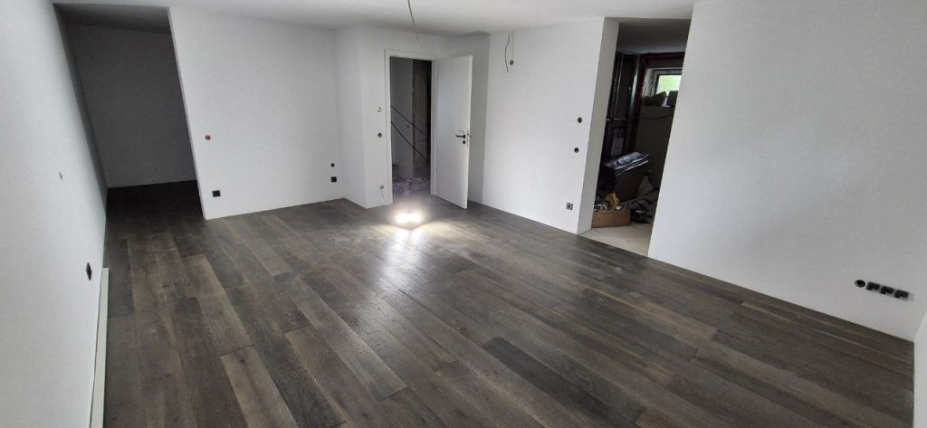 boden verlegen braun